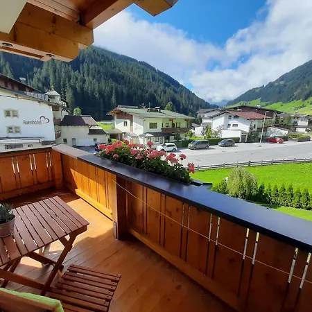 Gruenwaldhof, Gaestehaus Guest house *
